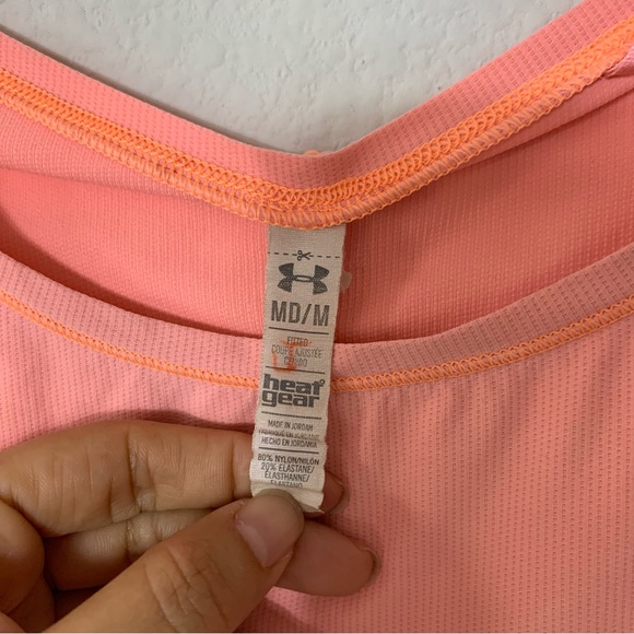 Women's Under Armour Heat Gear Workout Top size Medium Gym Crossfit Yoga Pilates - Picture 7 of 8